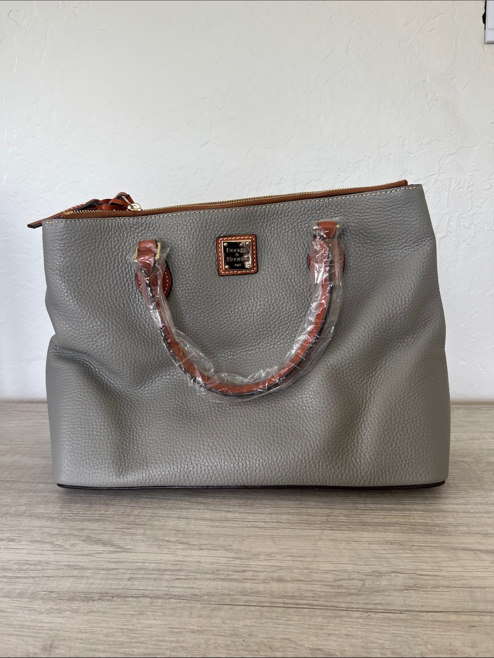 *NWT* Dooney & Bourke Willa Zip Satchel in Smoke Grey